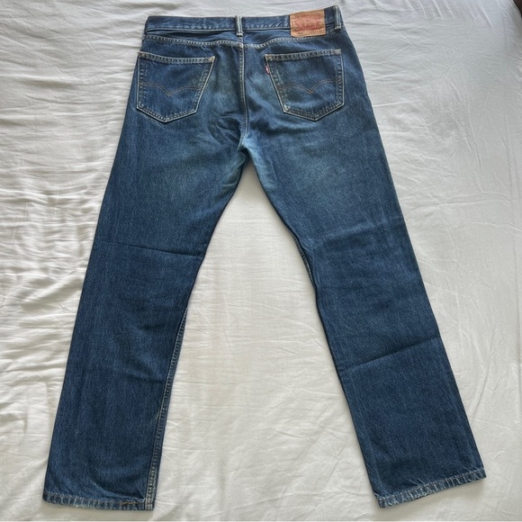 Levi's 505 Jeans Men's 34x32 Dark Blue Wash Straight Regular Fit Denim - Picture 2 of 7